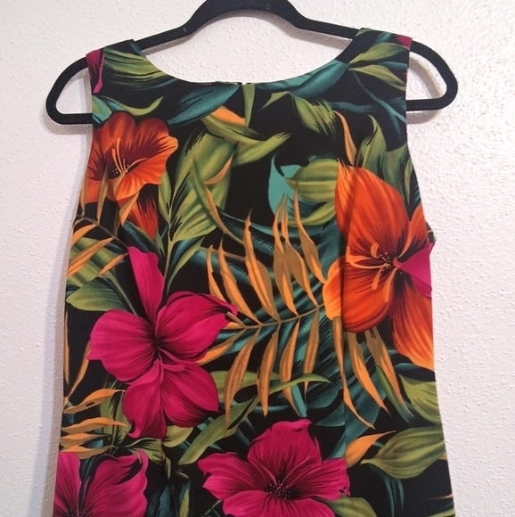 Danny & Nicole Floral Dress - Picture 1 of 13